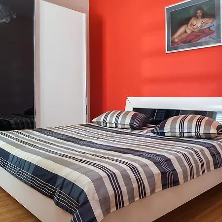 City Center Apartment